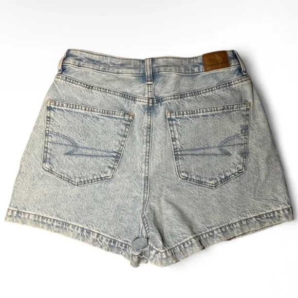NWT American Eagle Light wash mom Jean denim Skort size 6 🤍 - Picture 2 of 6